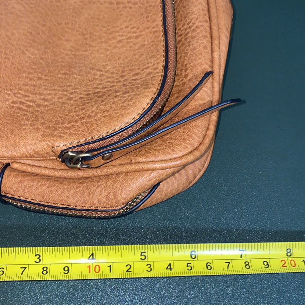 🐛Stylish Tan Women's Purse with lots of pockets! - Picture 11 of 14